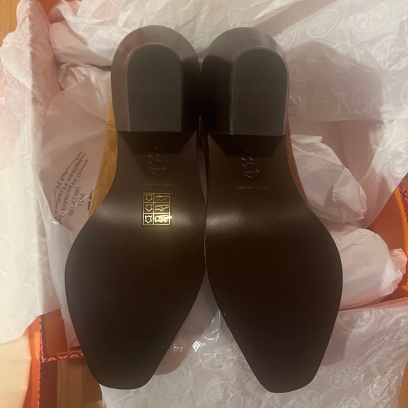 Tory Burch Western Ankle Boots 45mm Suede Rhum Size 7 NWT Brown Cognac - Picture 7 of 7